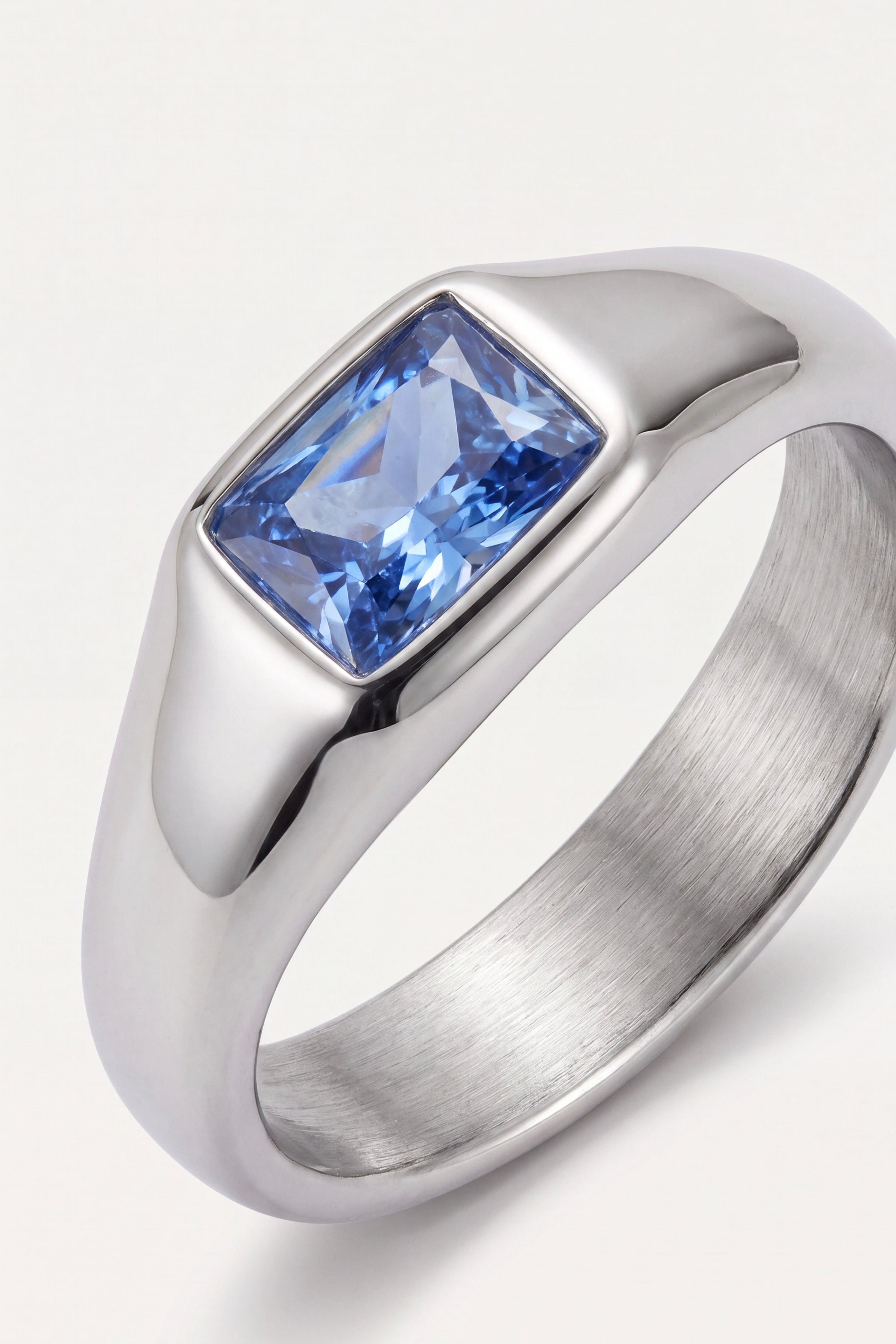 Lucca Ring